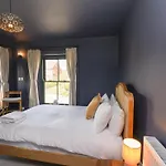 Mulgrave House * Saltburn-by-the-Sea
