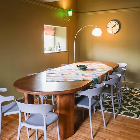 Holiday home Mulgrave House *